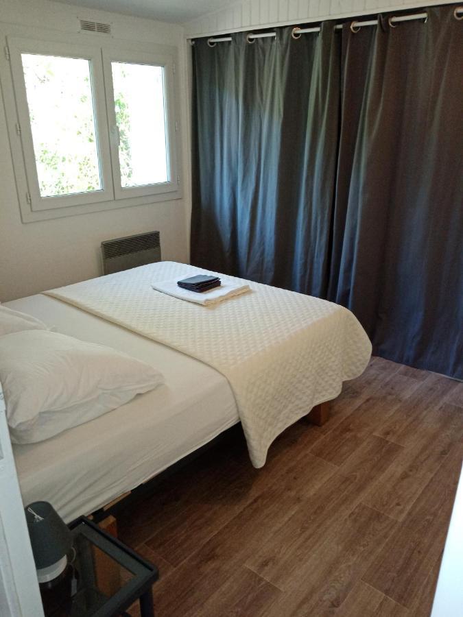 Chalet Agreable, A Proximite Du Centre Historique, Golf Academy Villeneuve-lès-Avignon Екстериор снимка